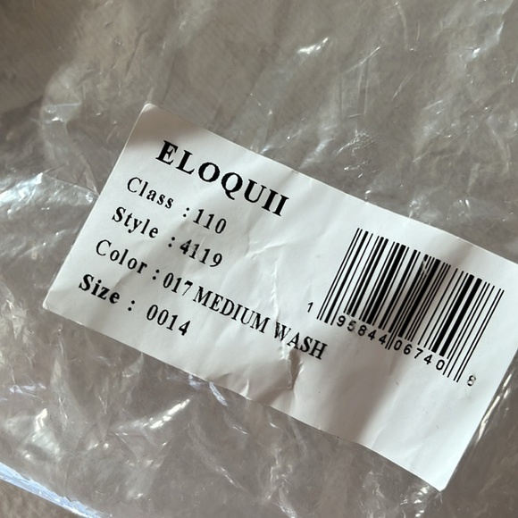 Jean - Picture 13 of 14